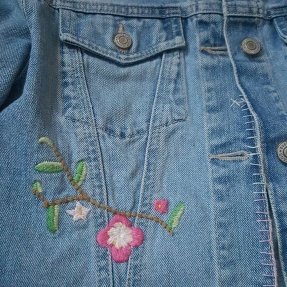 2/$40 Light wash vintage denim jacket with custom  floral embroidery details - Picture 8 of 9